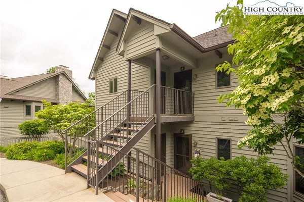 $799,000 | 491 Waterside Drive, Unit 1, Blowing Rock, NC 28605
