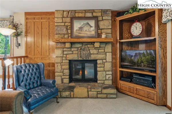 $799,000 | 491 Waterside Drive, Unit 1, Blowing Rock, NC 28605