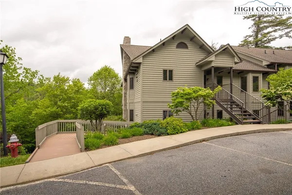 $799,000 | 491 Waterside Drive, Unit 1, Blowing Rock, NC 28605