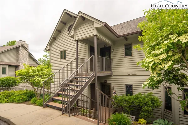 $799,000 | 491 Waterside Drive, Unit 1, Blowing Rock, NC 28605