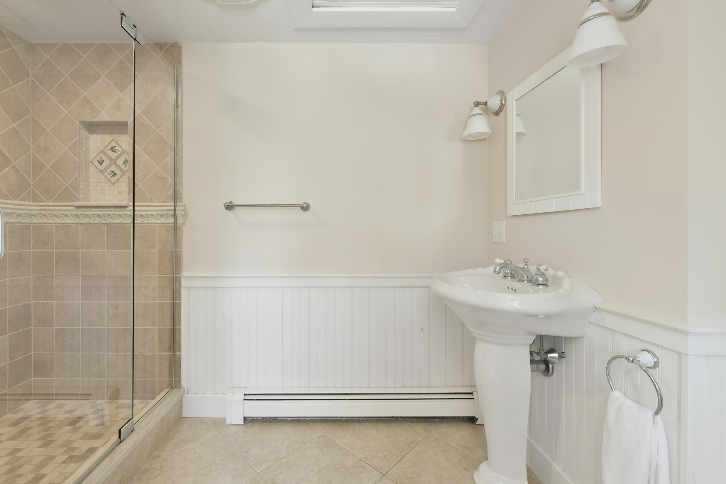 588 South Orleans Road Orleans, MA 02653 - Photo 31 of 43 Primary Bathroom