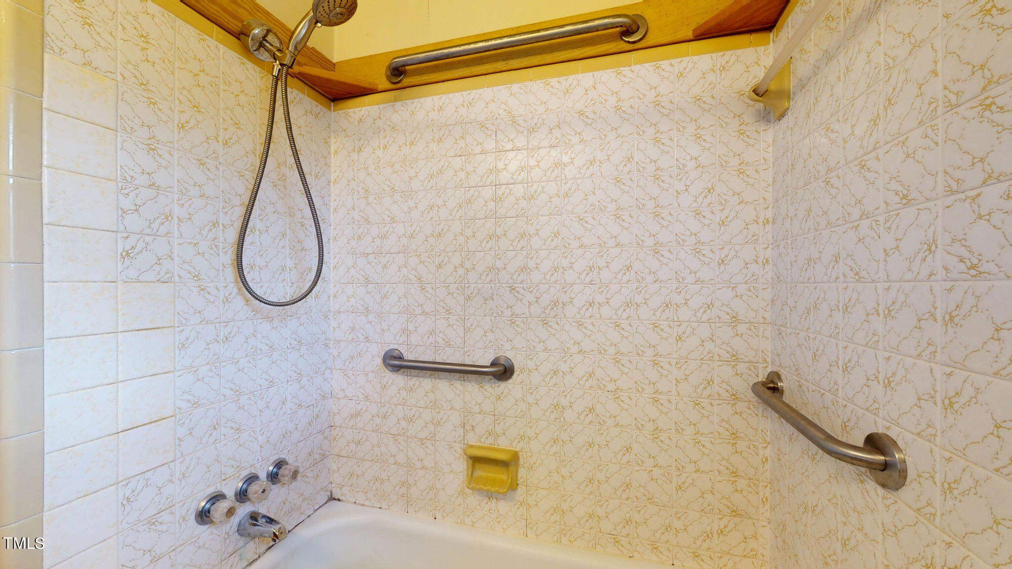 5209 Old Stage Road Raleigh, NC 27603 - Photo 24 of 34 Tub/Shower-Full Bath