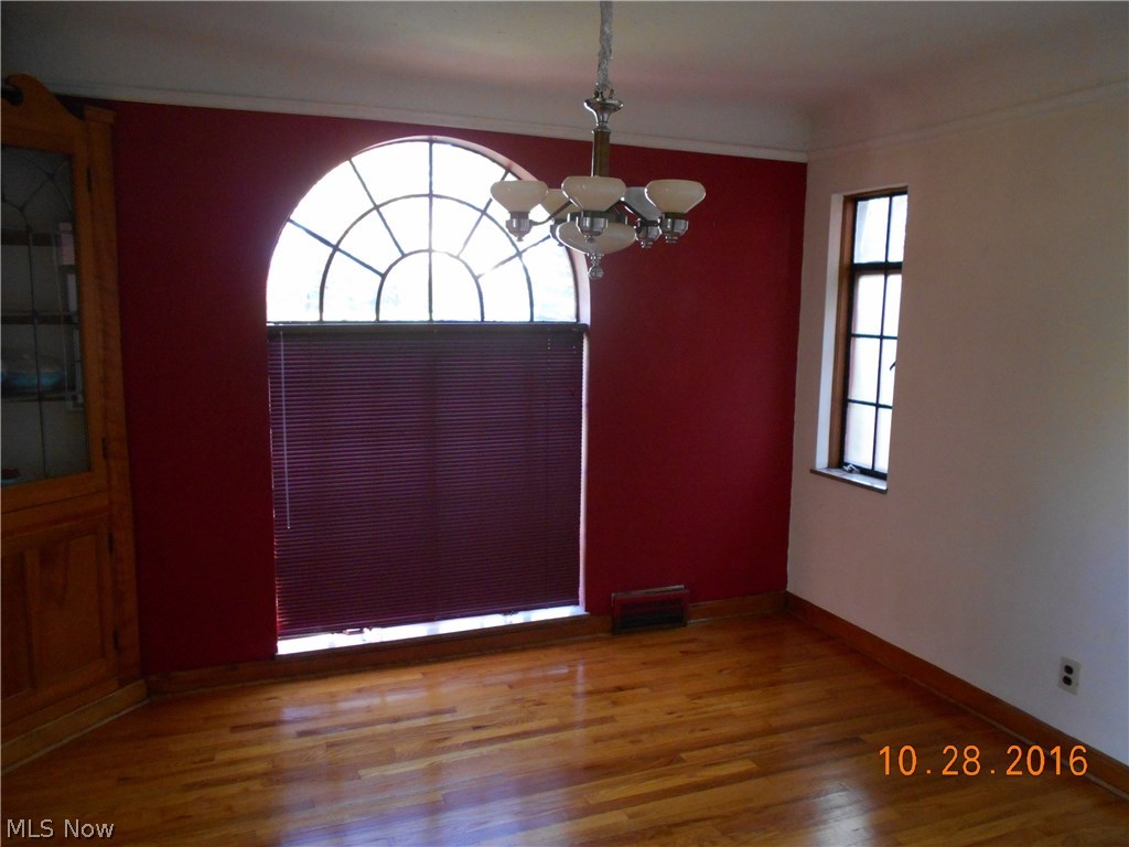 1154 Castleton Road Cleveland Heights, OH 44121 - Photo 4 of 14