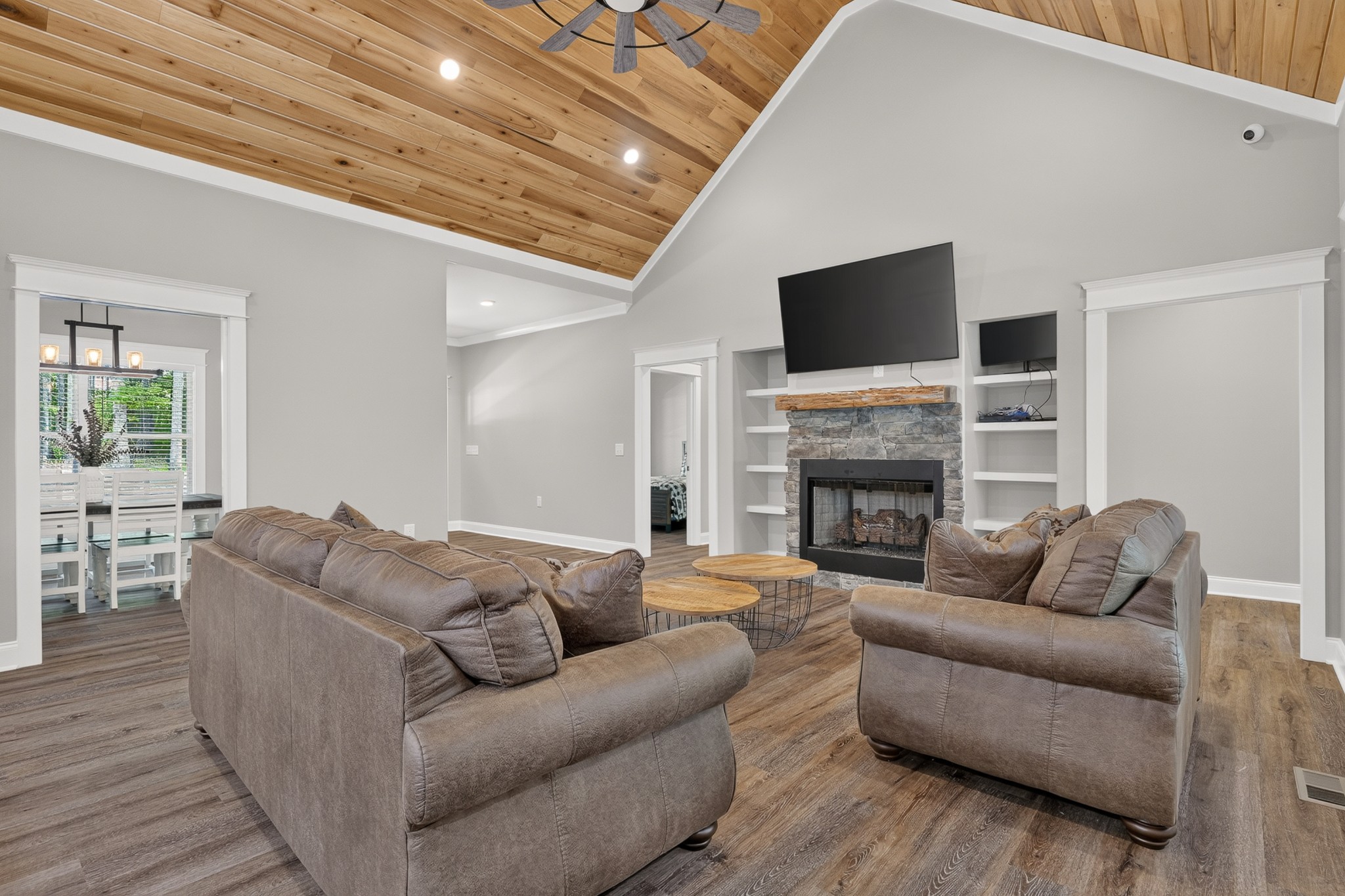 2200 Little Texas Road Goodspring, TN 38460 - Photo 11 of 61