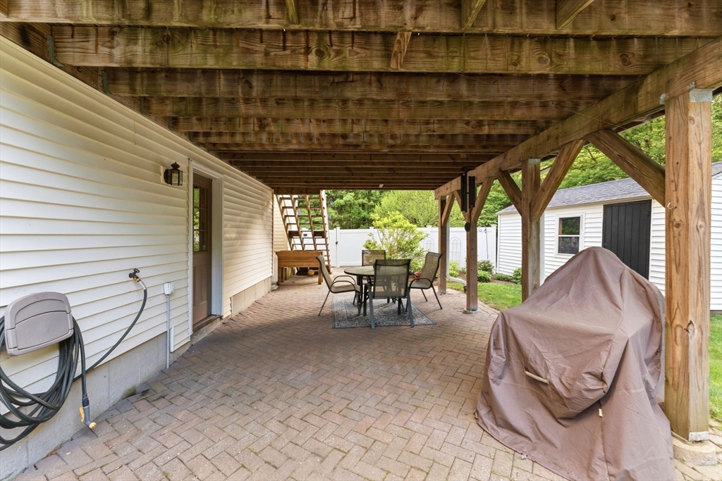 19 Old Farm Road Douglas, MA 01516 - Photo 30 of 42