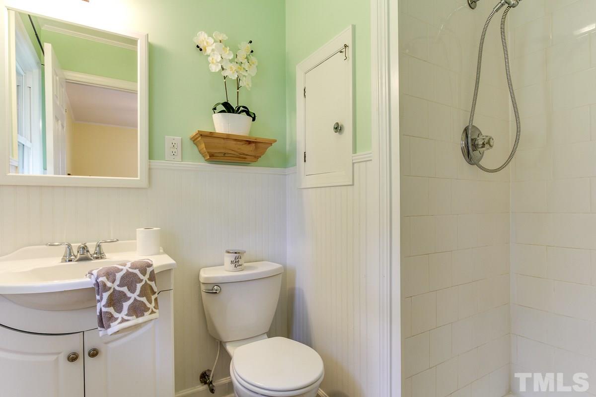 5120 Wickham Road Raleigh, NC 27606 - Photo 16 of 25