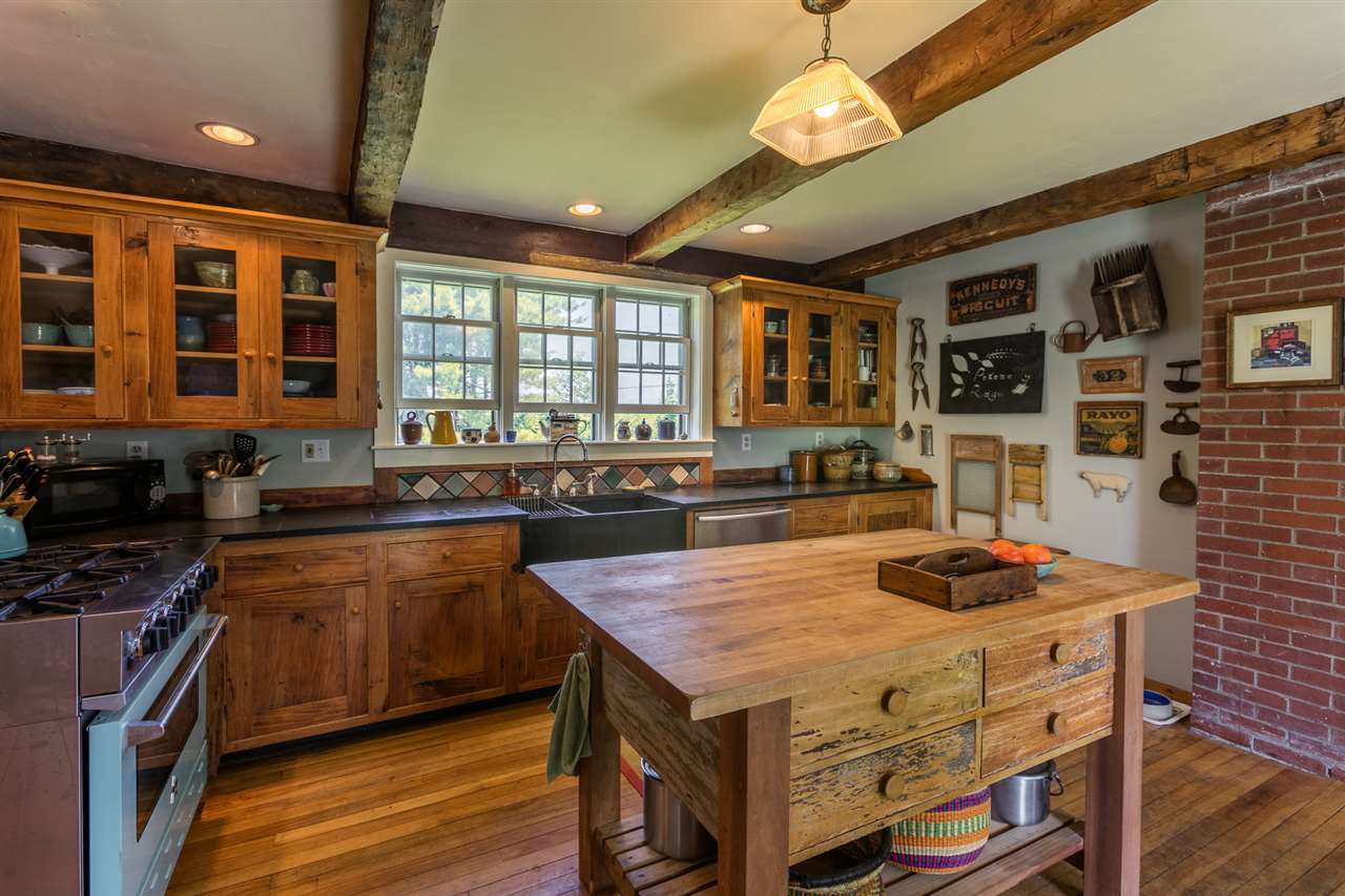 80 Asa Burton Road Thetford, VT 05043 - Photo 8 of 40