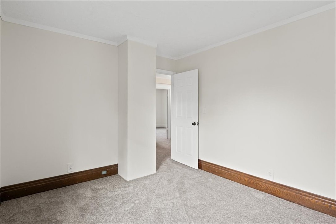 36 Marion Street Rochester, NY 14610 - Photo 14 of 28