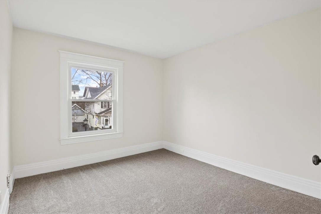 36 Marion Street Rochester, NY 14610 - Photo 17 of 28