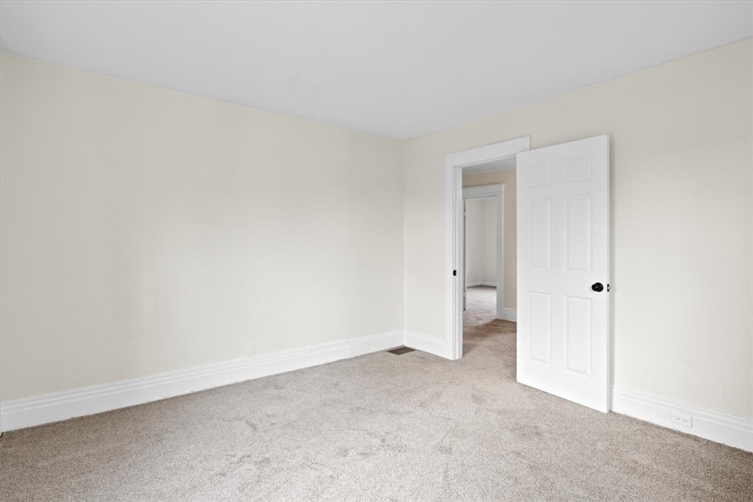 36 Marion Street Rochester, NY 14610 - Photo 20 of 28