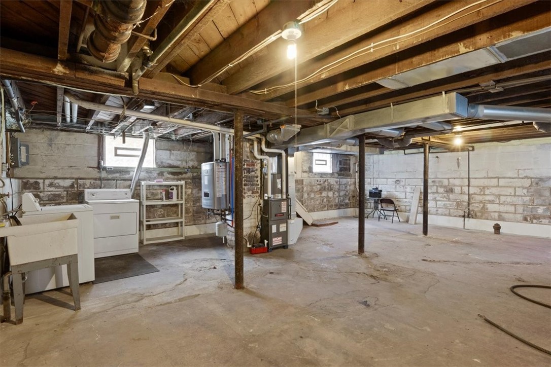 36 Marion Street Rochester, NY 14610 - Photo 22 of 28