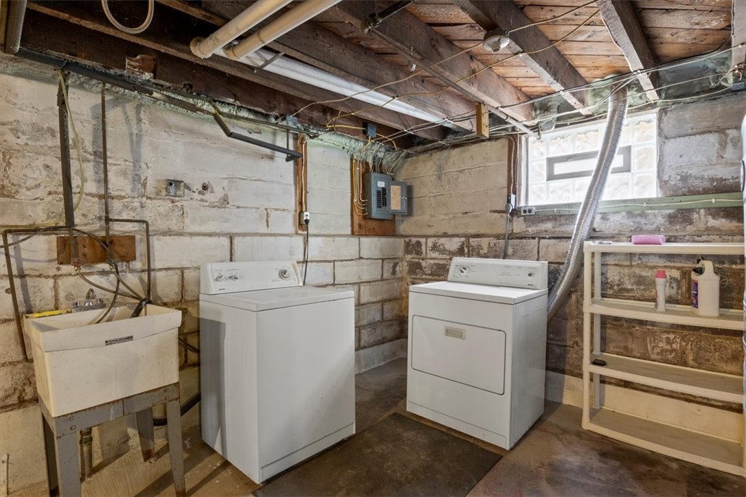 36 Marion Street Rochester, NY 14610 - Photo 23 of 28