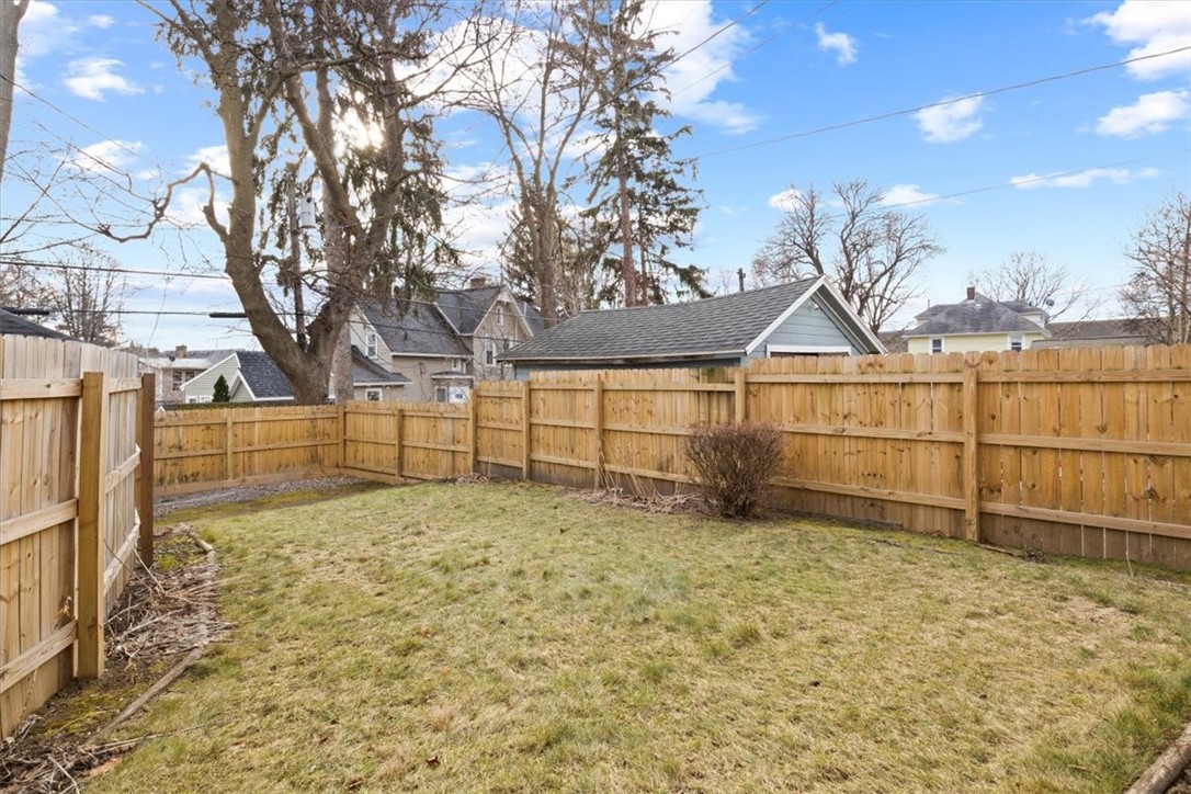 36 Marion Street Rochester, NY 14610 - Photo 25 of 28