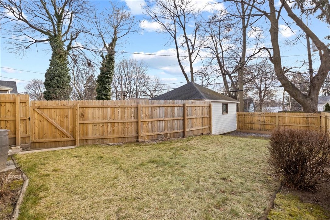 36 Marion Street Rochester, NY 14610 - Photo 26 of 28