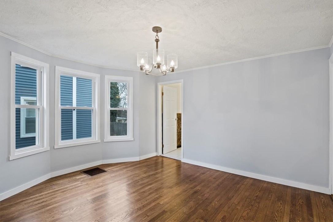 36 Marion Street Rochester, NY 14610 - Photo 8 of 28