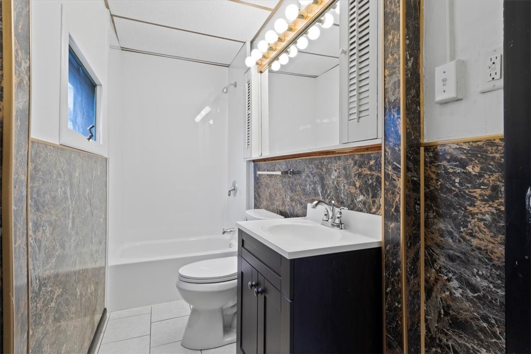 36 Marion Street Rochester, NY 14610 - Photo 10 of 28