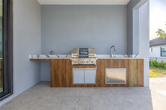 $750,000 | 3232 Northwest 21st Street, Cape Coral, FL 33993