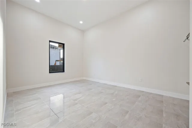 $750,000 | 3232 Northwest 21st Street, Cape Coral, FL 33993