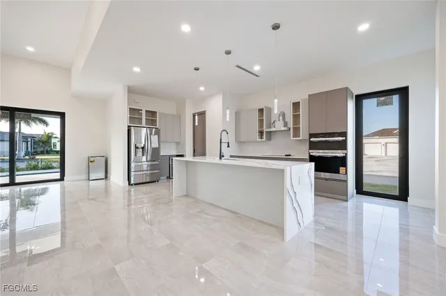 $750,000 | 3232 Northwest 21st Street, Cape Coral, FL 33993