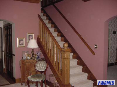 8235 Hartzell Road Fort Wayne, IN 46816 - Photo 4 of 11