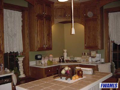 8235 Hartzell Road Fort Wayne, IN 46816 - Photo 5 of 11
