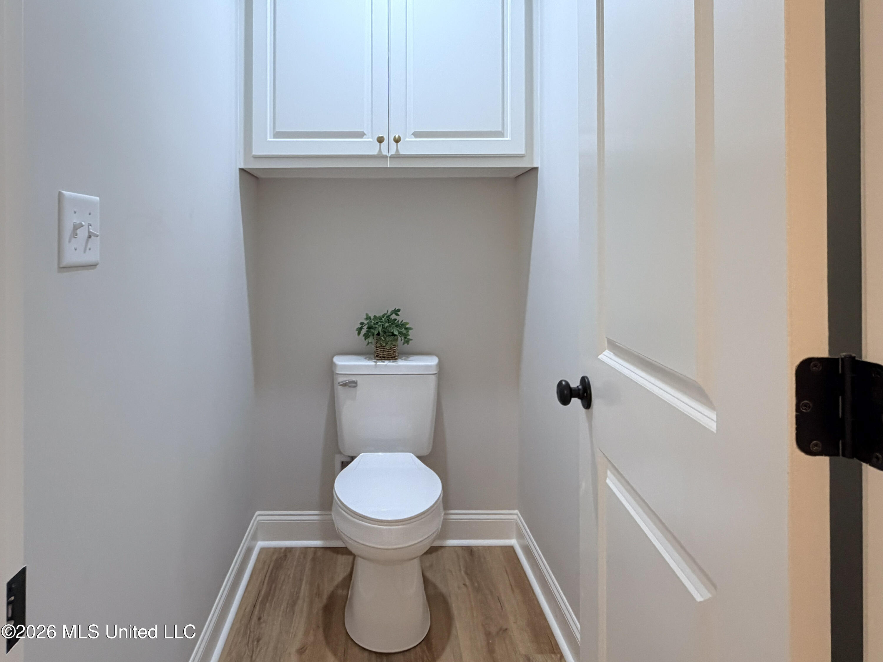 64 Meadow Breeze Road Sumrall, MS 39482 - Photo 23 of 37 7- Primary Bath (3)