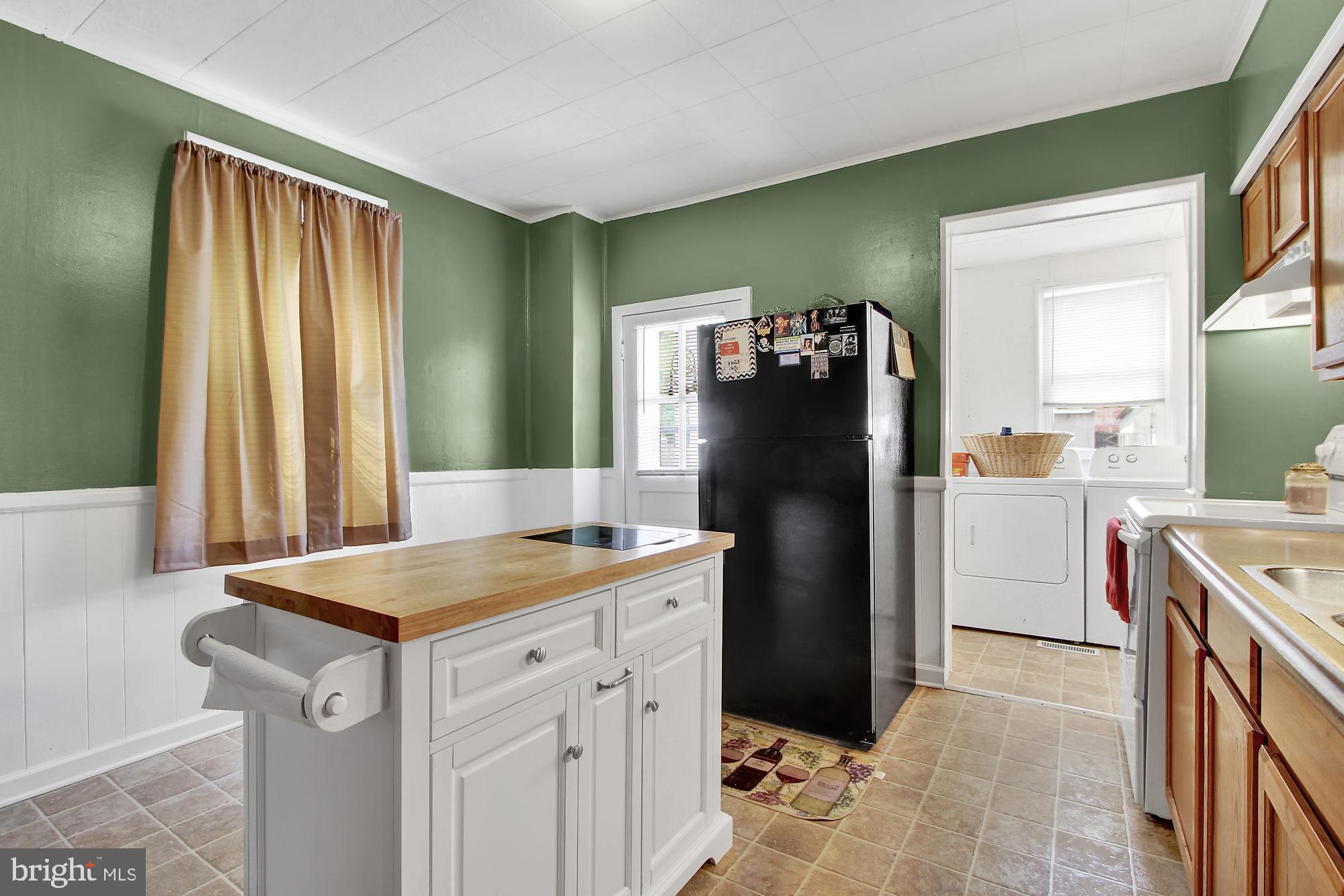 58 South East Street Spring Grove, PA 17362 - Photo 4 of 25 Gallery Image 4