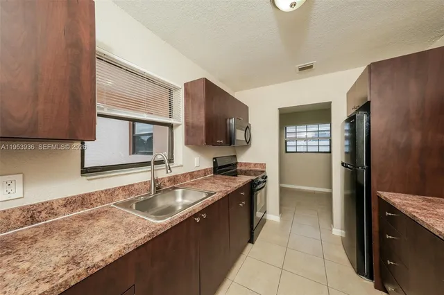 $2,735 | 7813 Orleans Street, Miramar, FL 33023