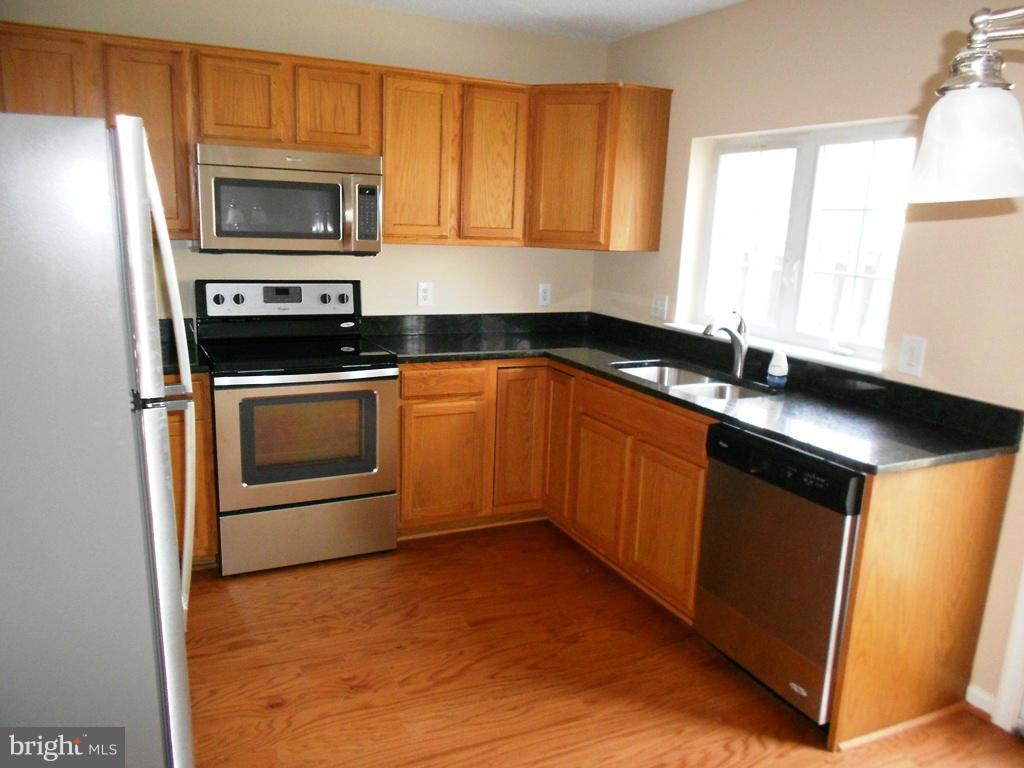 2477 Fox Trot Terrace Reston, VA 20191 - Photo 3 of 24 Kitchen
