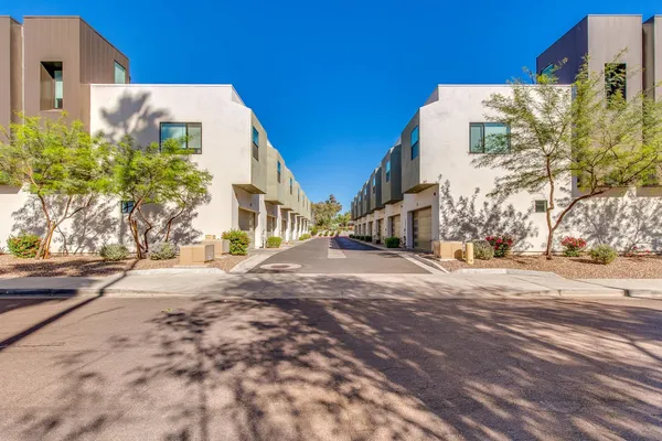$3,650 | 5151 North 13th Place, Unit 8, Phoenix, AZ 85014