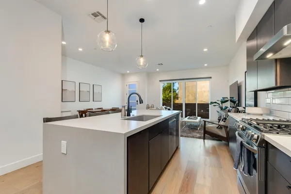 $3,650 | 5151 North 13th Place, Unit 8, Phoenix, AZ 85014