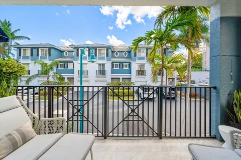 $875,000 | 250 Northeast 3rd Avenue, Unit 1209, Delray Beach, FL 33444