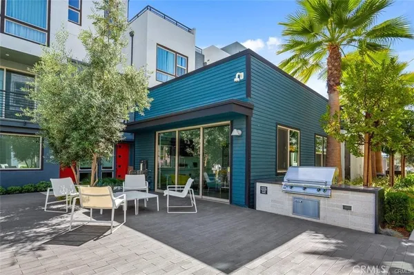 $4,200 | 337 Placemark, Irvine, CA 92614