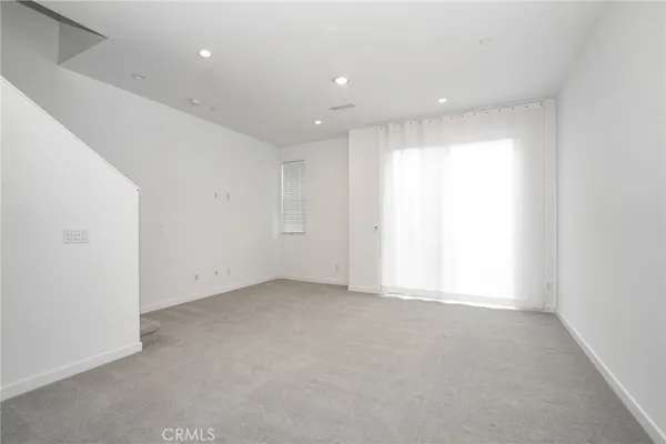 $4,200 | 337 Placemark, Irvine, CA 92614