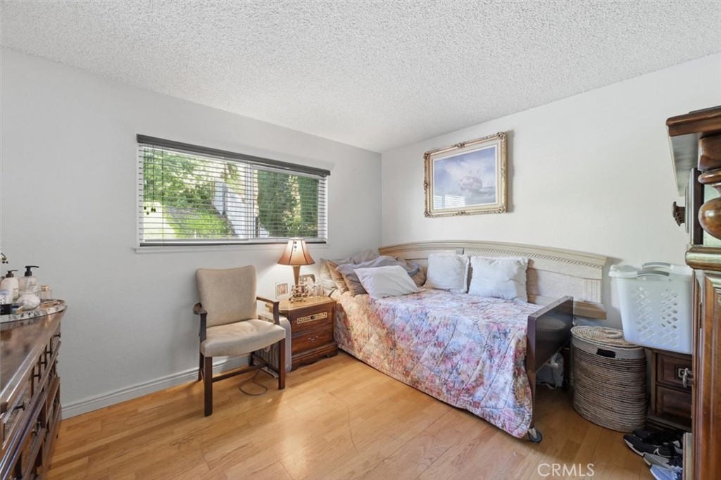 6266 Shaker Drive Riverside, CA 92506 - Photo 28 of 72 Downstairs bedroom