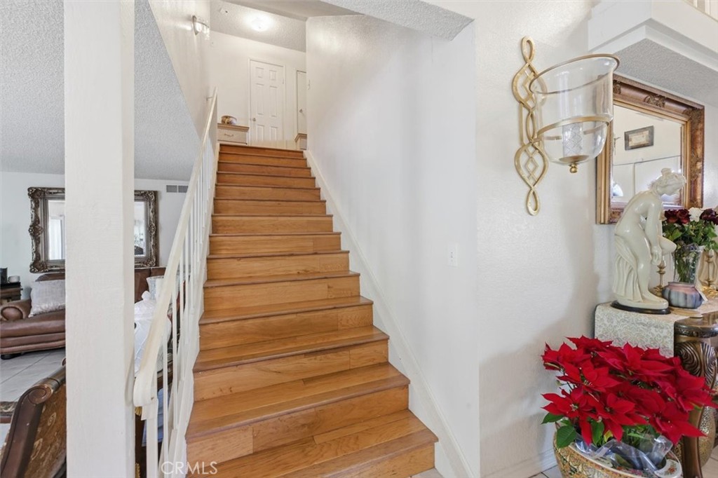 6266 Shaker Drive Riverside, CA 92506 - Photo 32 of 72 a view of entryway with wooden floor