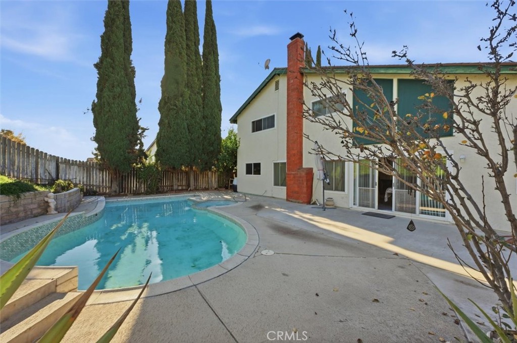 6266 Shaker Drive Riverside, CA 92506 - Photo 48 of 72 In ground swimming pool and spa