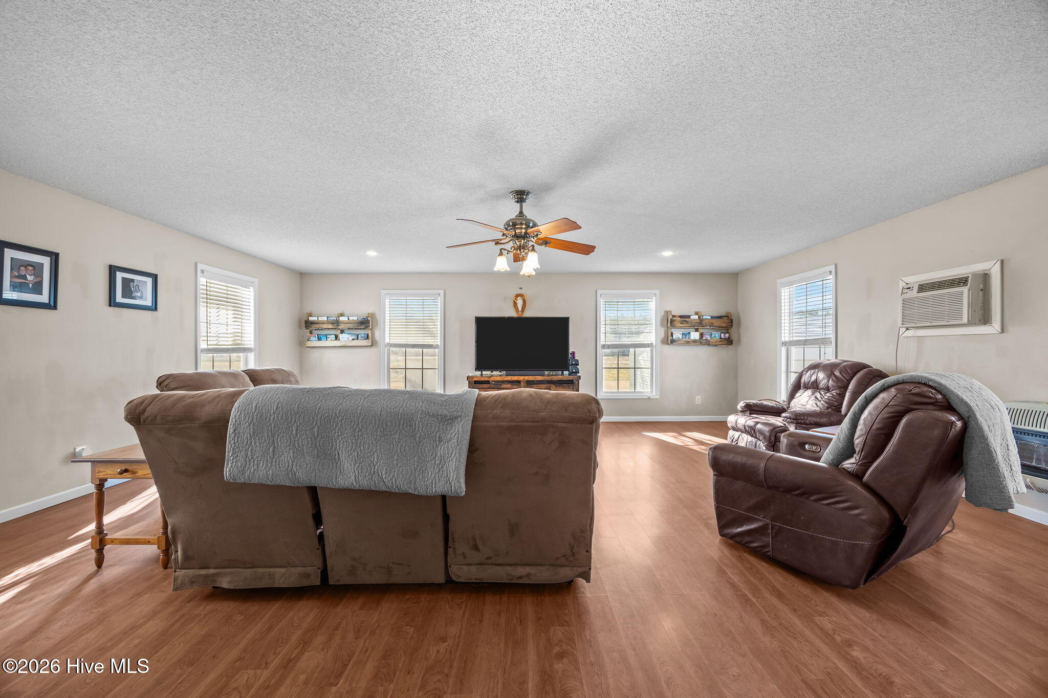 1635 Horse Pen Swamp Road Washington, NC 27889 - Photo 19 of 43 Living space #2