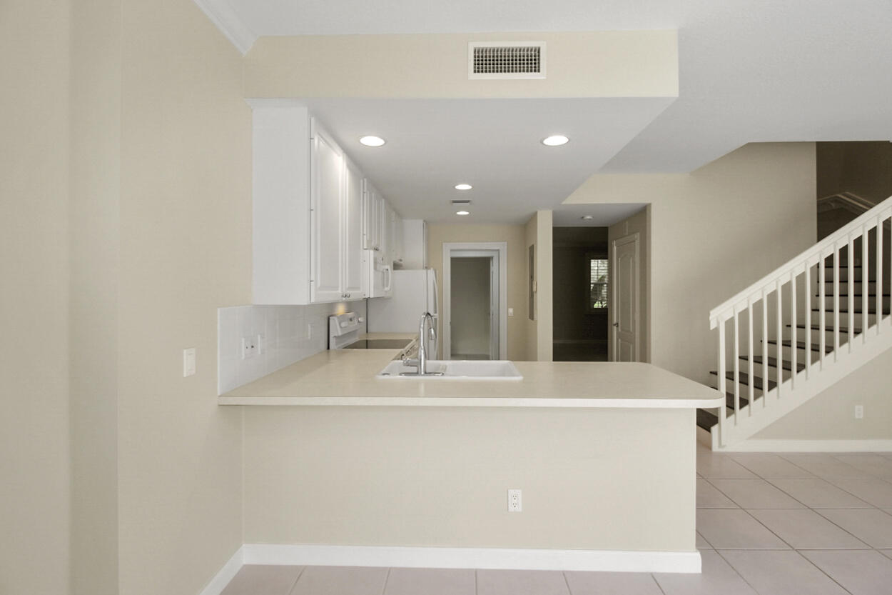 1619 Frederick Small Road Jupiter, FL 33458 - Photo 10 of 57 IMG_9680