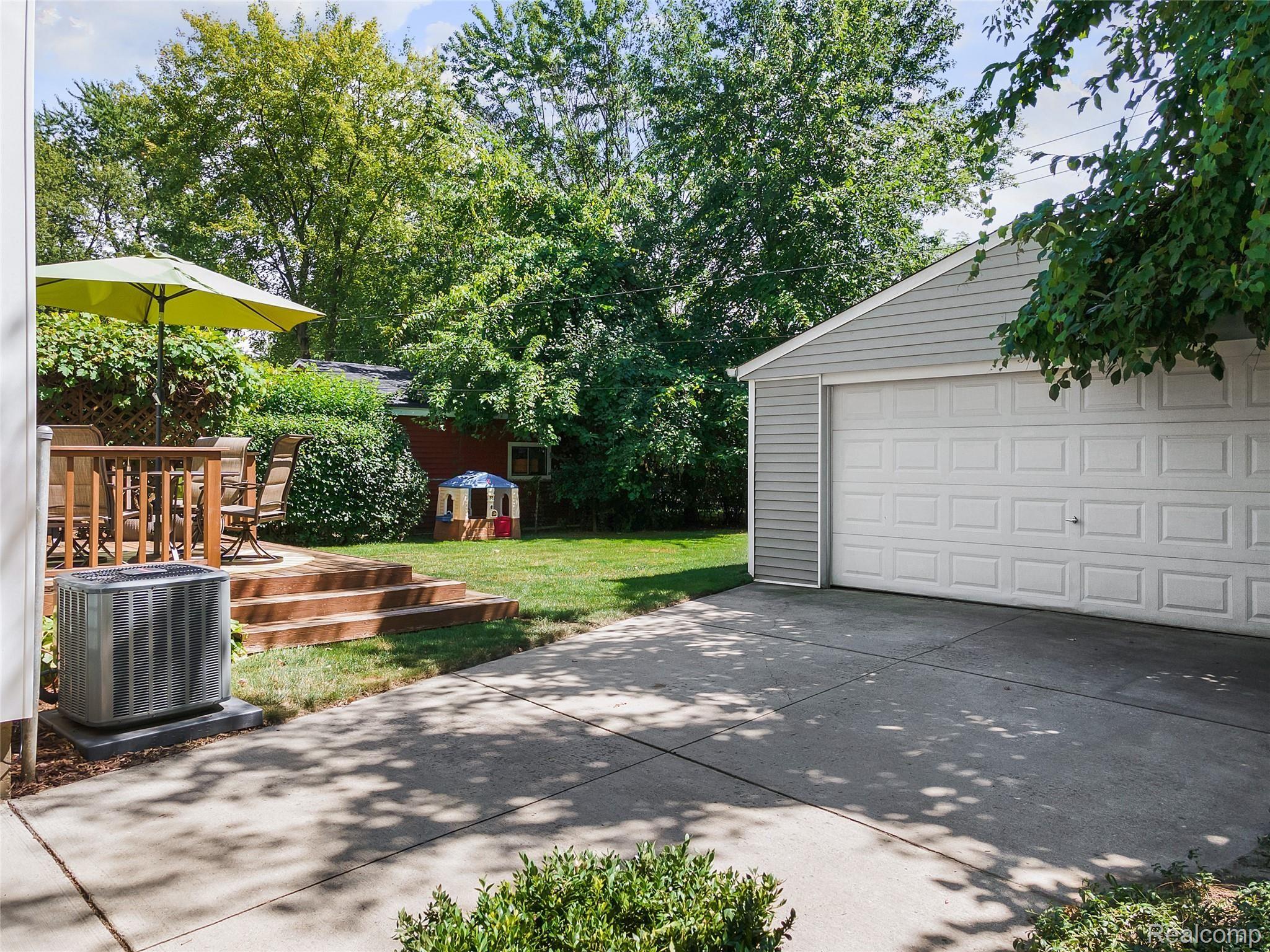 1705 Princeton Road Berkley, MI 48072 - Photo 28 of 33 28.jpg
