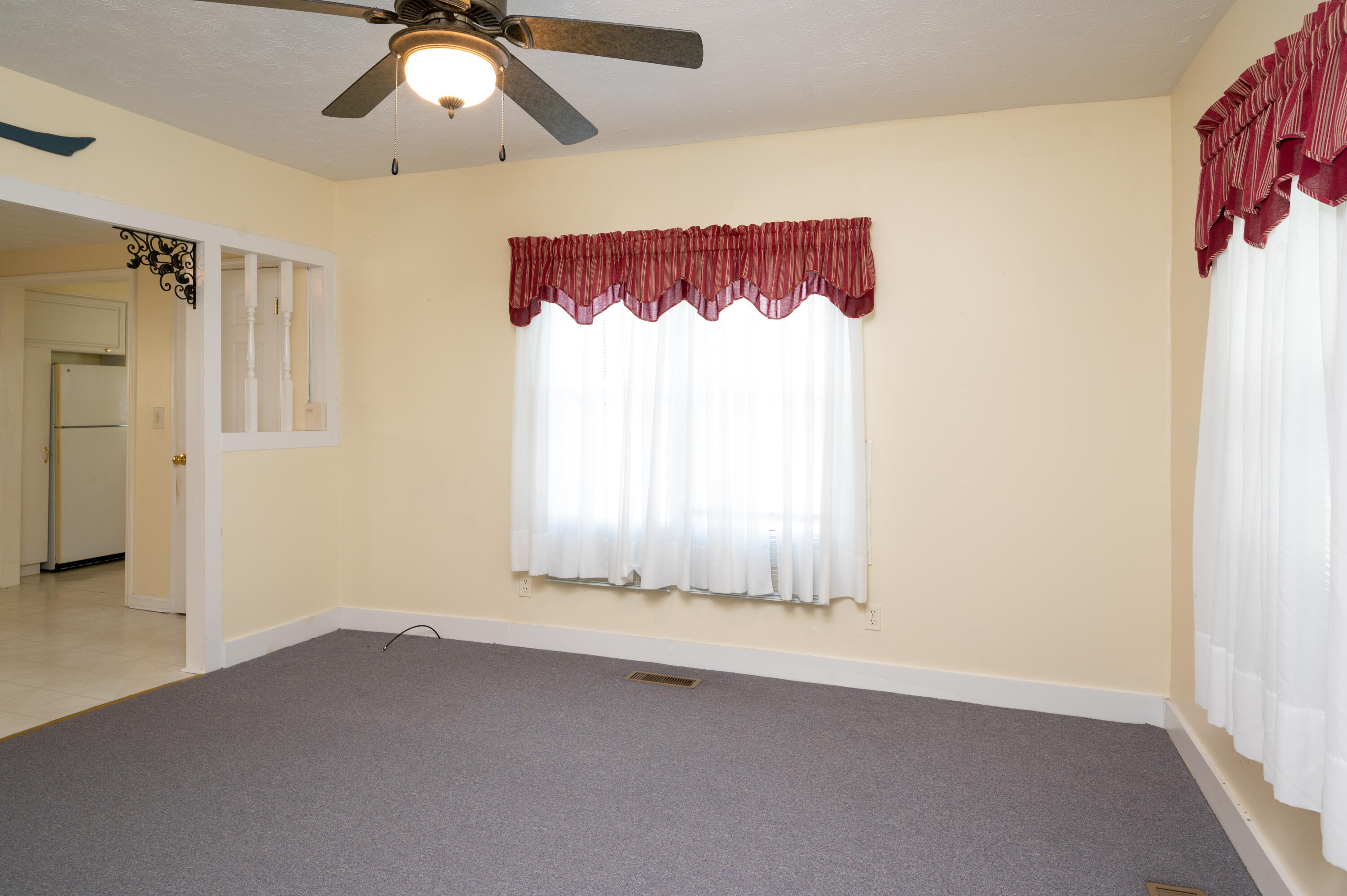 1549 Snowflake Road Nickelsville, VA 24271 - Photo 16 of 32 Snowflake-61