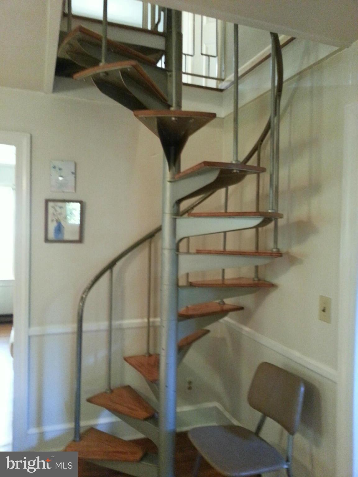 8659 Sewell Point Road Wittman, MD 21676 - Photo 5 of 20 Staircase