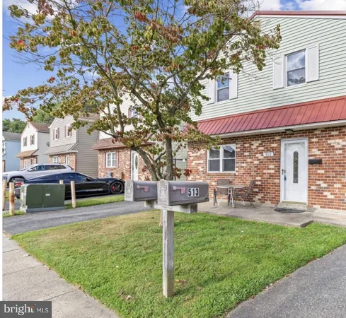 $1,750 | 513 Corinthian Avenue, Essington, PA 19029