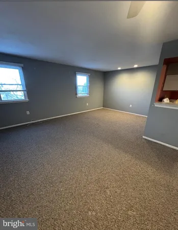 $1,750 | 513 Corinthian Avenue, Essington, PA 19029