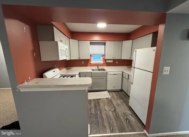 $1,750 | 513 Corinthian Avenue, Essington, PA 19029