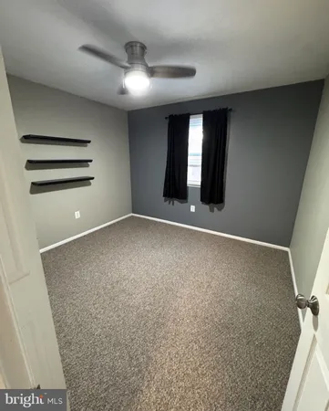 $1,750 | 513 Corinthian Avenue, Essington, PA 19029