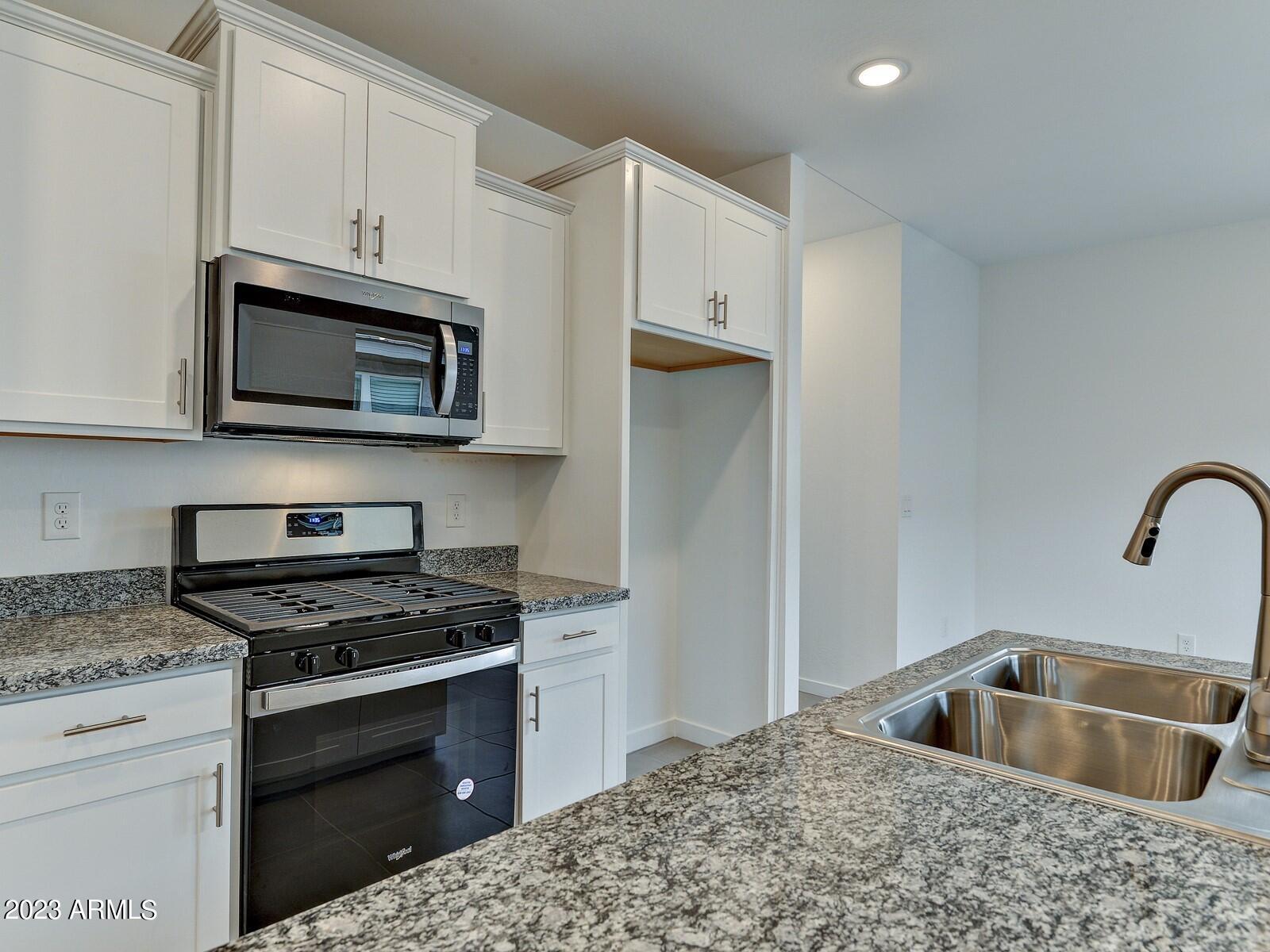 21825 North Rummler Lane Maricopa, AZ 85138 - Photo 7 of 24 007_Kitchen Detail