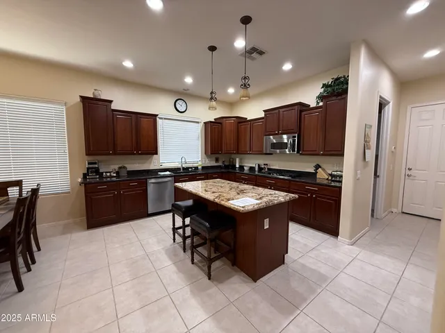 $2,900 | 3307 North Riverside Drive, Florence, AZ 85132