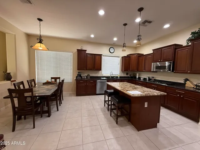 $2,900 | 3307 North Riverside Drive, Florence, AZ 85132