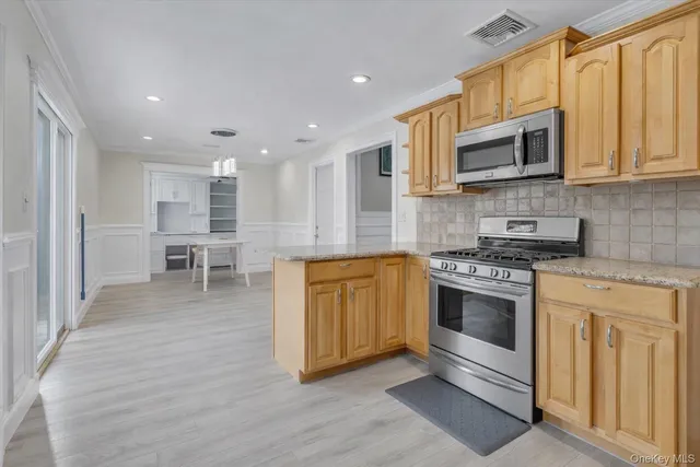 $4,300 | 28 Pagnotta Drive, Port Jefferson Station, NY 11776